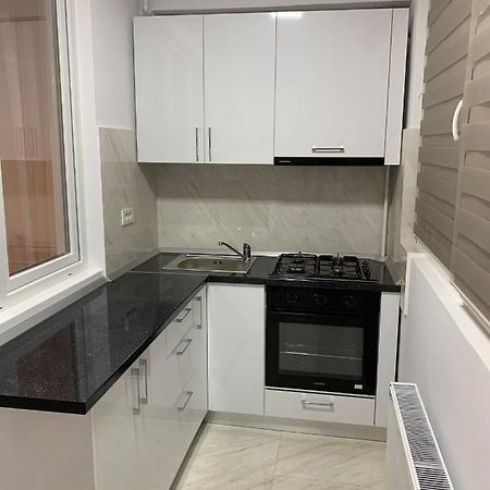 Apartament Cu Regim Hotelier Militari Residence Helen Chiajna Экстерьер фото