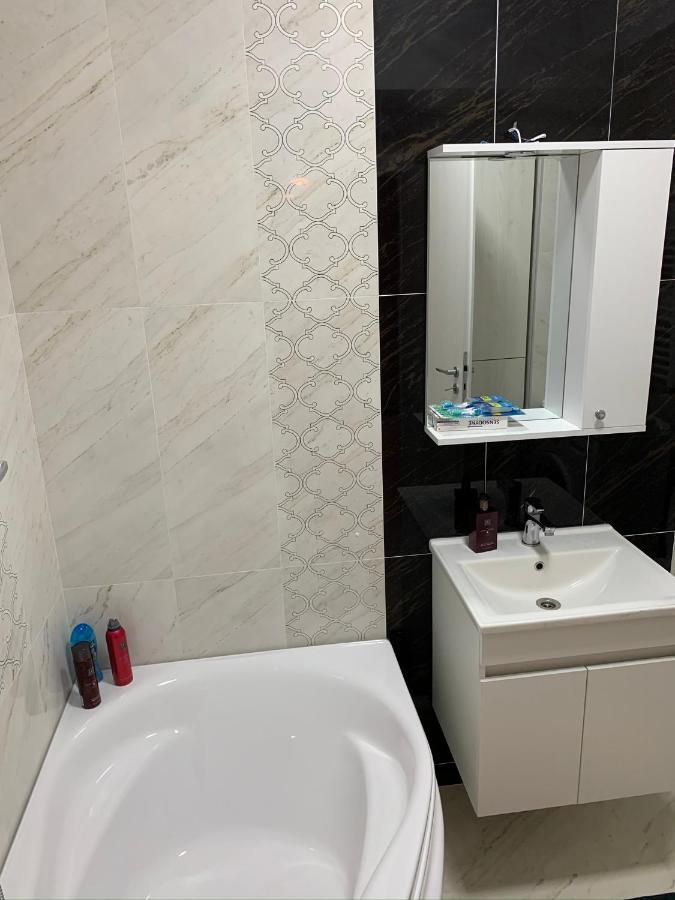 Apartament Cu Regim Hotelier Militari Residence Helen Chiajna Экстерьер фото