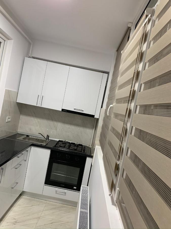 Apartament Cu Regim Hotelier Militari Residence Helen Chiajna Экстерьер фото